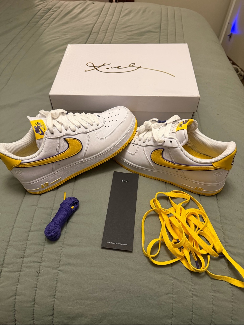 Kobe Bryant Lakers Home Air Force One (Size 9, Worn Once, OG all)